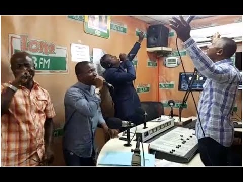 A Moment Like This... Watch Jack Alolome, Francis Amo & Kwamena Idan Amazing Live Worship.